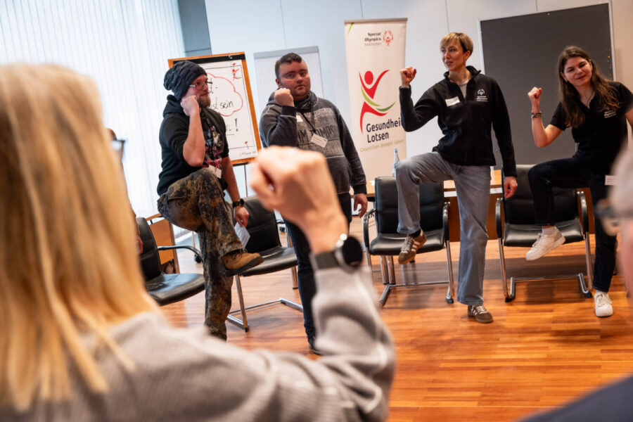 Ausbildung zu Gesundheitslotsen: „Gesund essen. Bewegen. Leben“